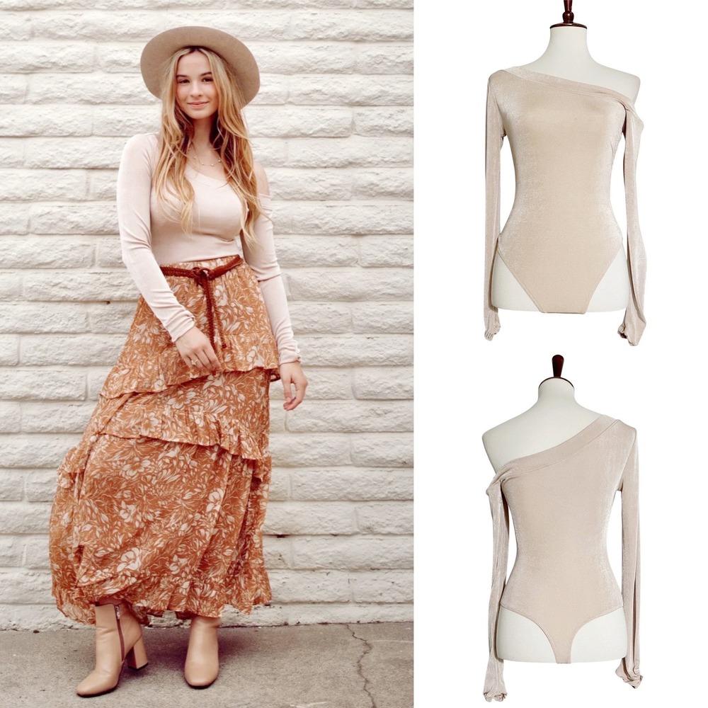 Free People Intimately That's Hot Blossom‎ Pearl Cream bodysuit,Size XS